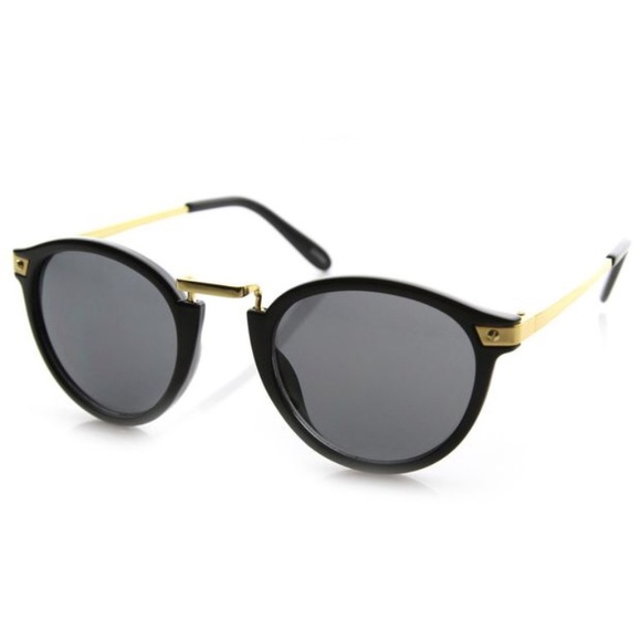 Accessories - Vintage Steampunk Inspired Round Rim Sunglasses